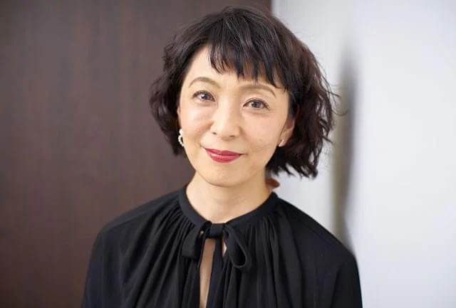 49歳頃の自然な表情の有森也実