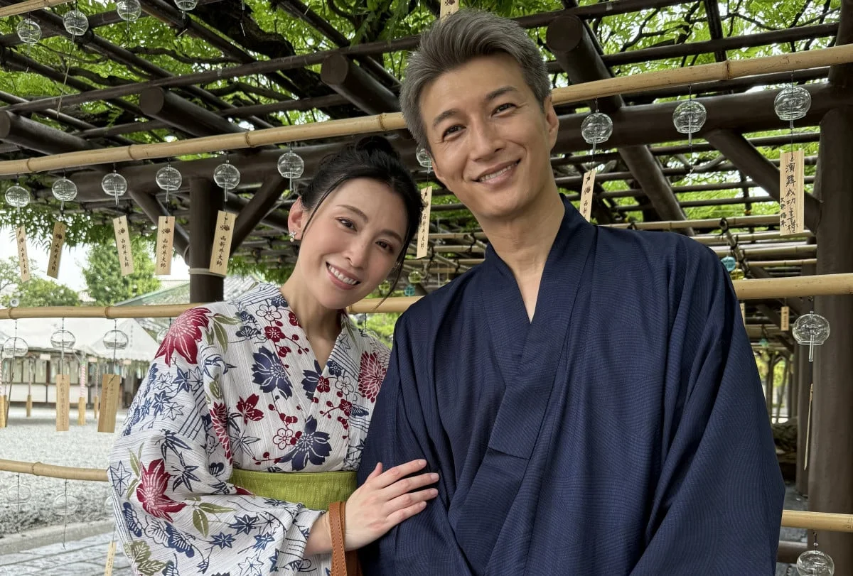 雛形あきこと夫の天野浩成の浴衣2ショット