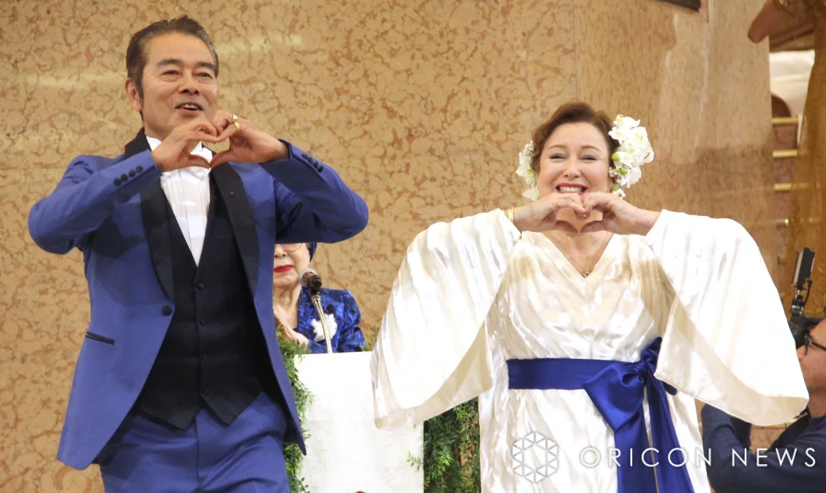2024年サファイアウエディングで踊る勝野洋夫妻