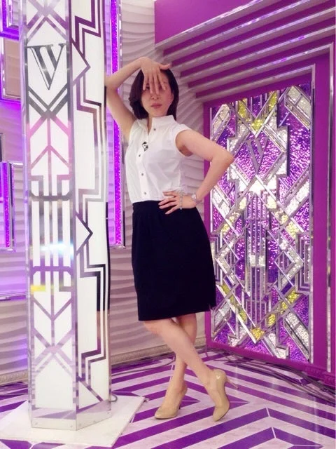 2015年51歳の真矢ミキ モノトーン衣装
