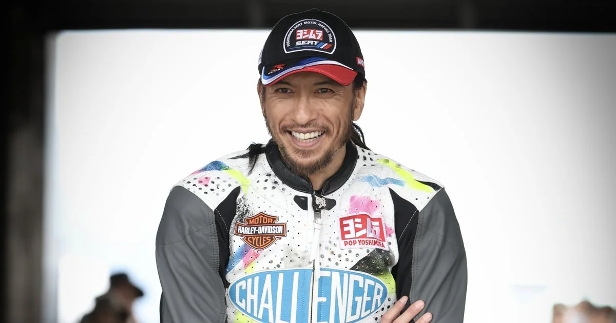 長瀬智也のバイクレース出場の様子