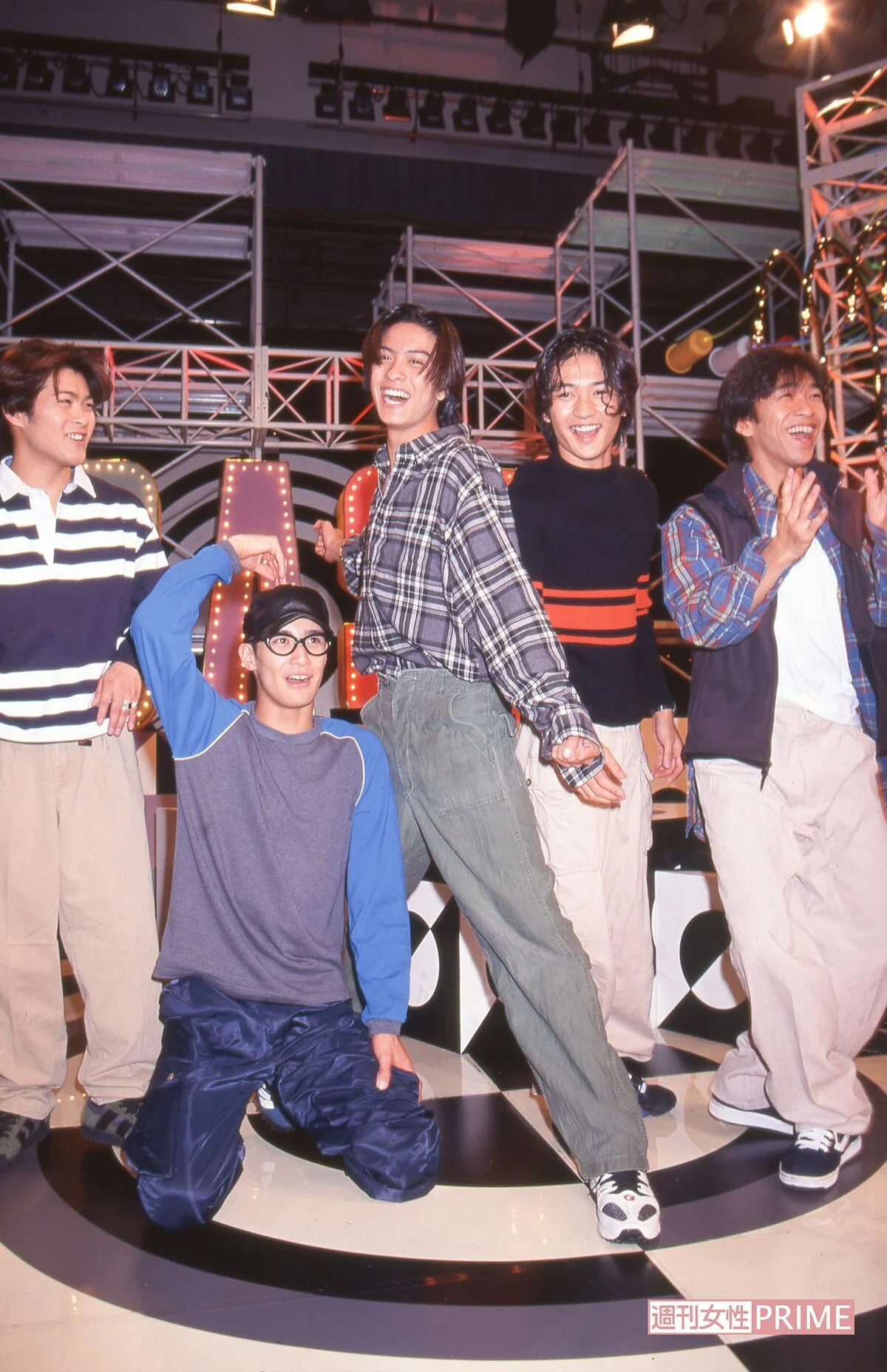 TOKIO時代の長瀬智也と当時のメンバー集合写真