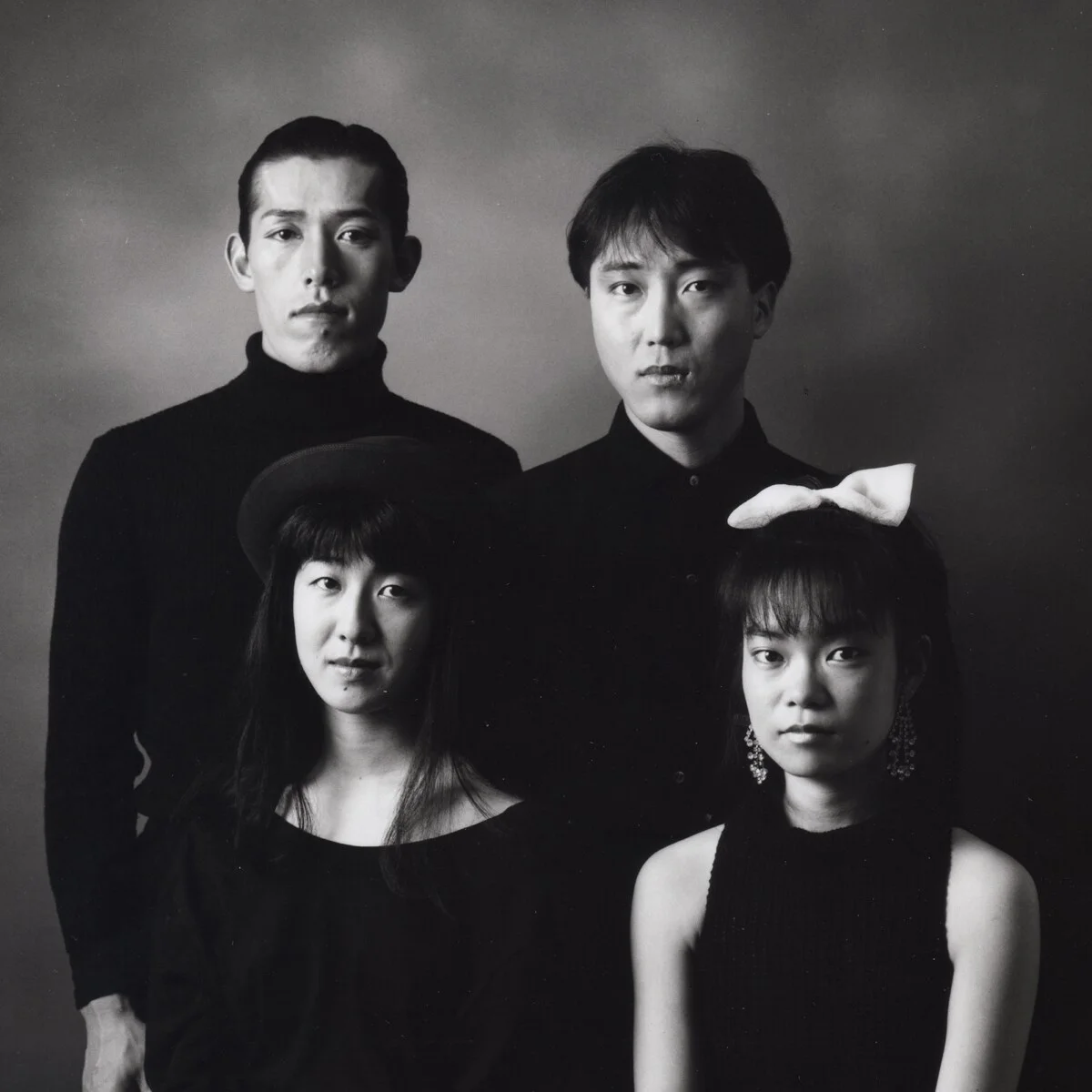 1980年代のバンド タイムスリップの佐野史郎と妻の石川真希