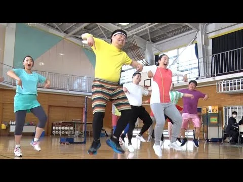 佐藤二朗のファンケルおなかダンスCM