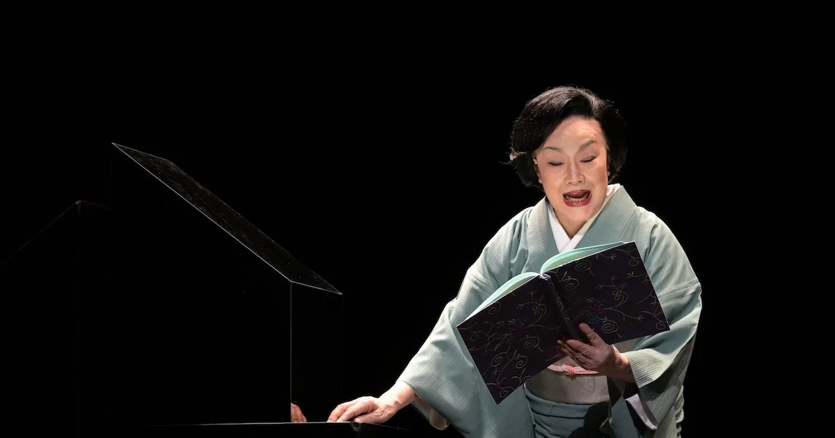 白石加代子の百物語ファイナルツアー舞台写真