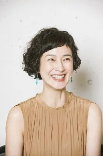 安田成美の2020年53歳ごろの撮り下ろし画像5