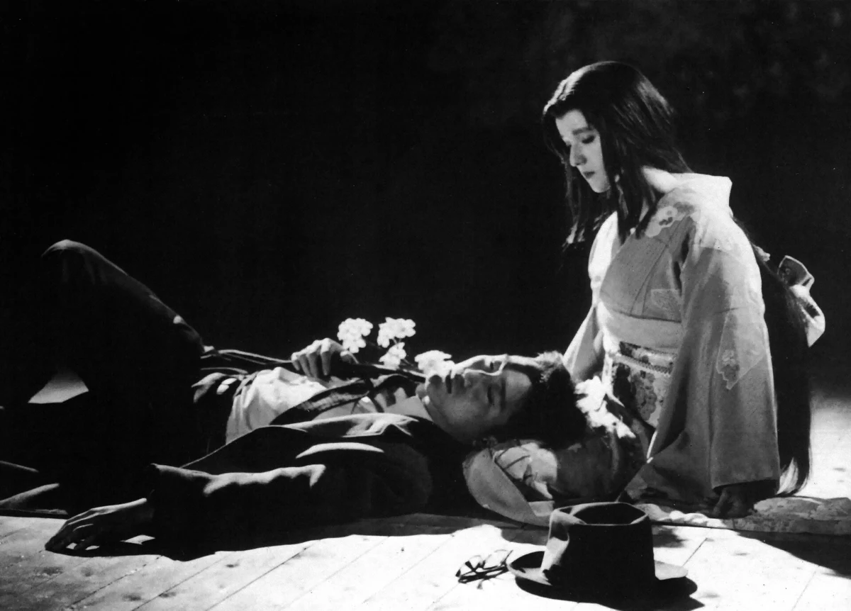1986年31歳の佐野史郎 映画「夢みるように眠りたい」場面写真