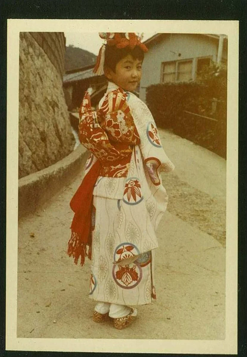 東ちづるの小学1年生ごろの写真