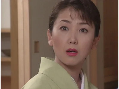1997年の温泉若おかみの旅情殺人推理6に出演する37歳の東ちづる