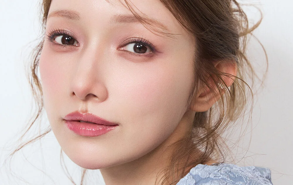 40歳のセルフメイクを紹介する後藤真希