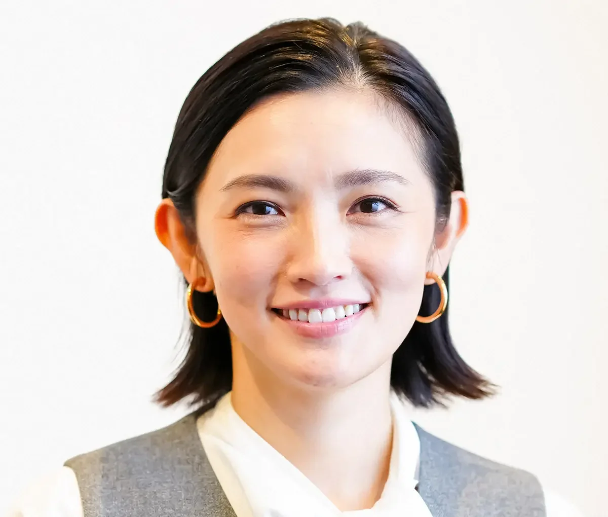 若い頃から現在まで活躍を続ける星野真里