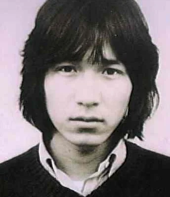 小日向文世の23歳の若い頃
