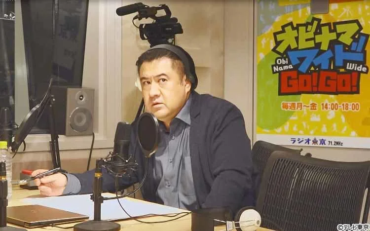 何かおかしい出演時48歳の小手伸也