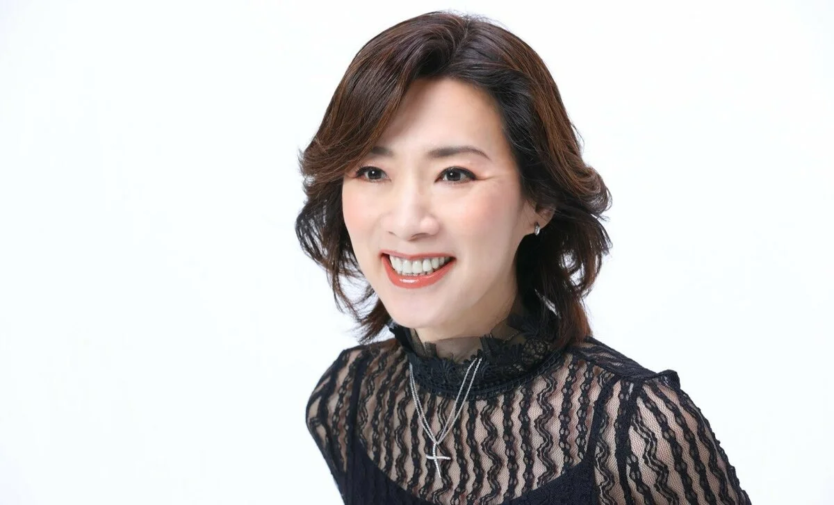 芸能生活40周年を迎えた60歳の真琴つばさ