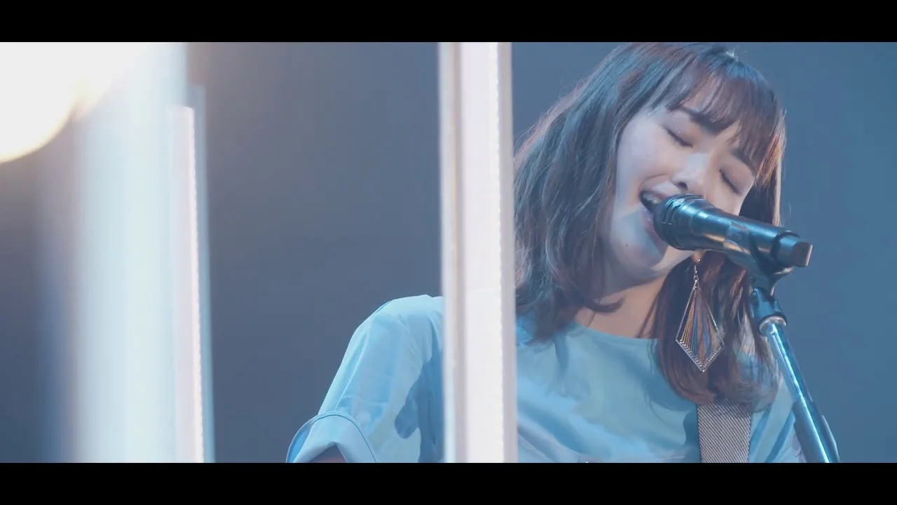 2020年頃の長屋晴子のライブ画像
