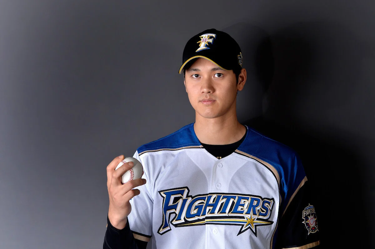 23歳の日本ハム最終年にインタビューを受ける大谷翔平