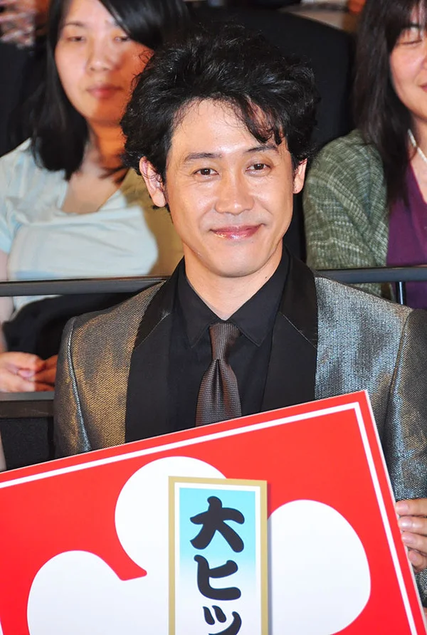 2015年『駆込み女と駆出し男』舞台挨拶時の42歳の大泉洋