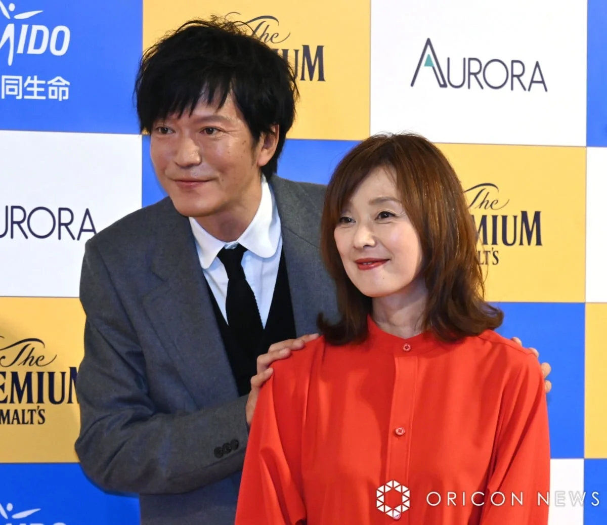 夫の田辺誠一と大塚寧々の夫婦ショット