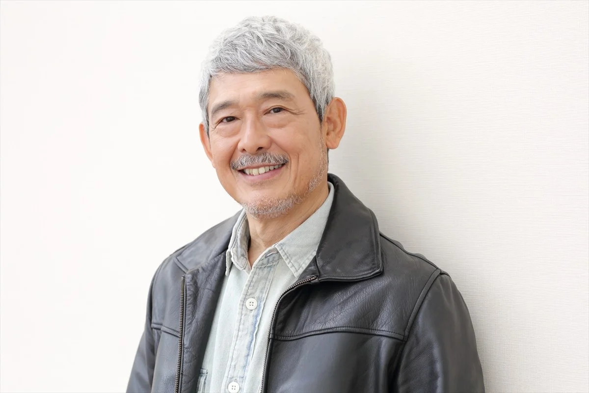 60歳頃の鶴見辰吾 ポートレート