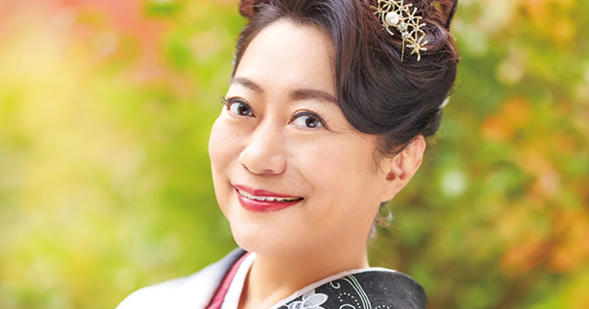 2024年の着物姿の山村紅葉
