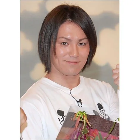 2013年の写真に写る狩野英孝さん(31歳)