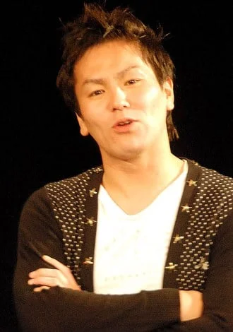 2014年、短髪姿でイベントに登場した狩野英孝さん(32歳)