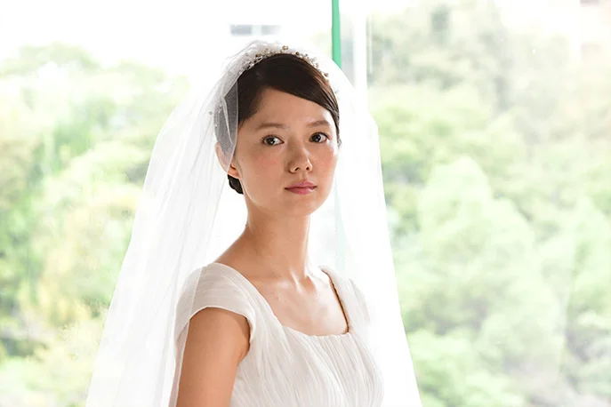 2020年TBS『あしたの家族』で花嫁姿を見せた宮崎あおい