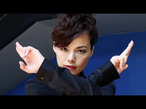 相川七瀬 2015 40歳 『満月にSHOUT!』から続くロック作品のビジュアル