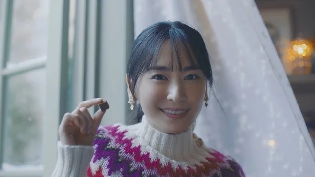新垣結衣 2021-10 33歳 メルティーキッスで冬の表情を届ける