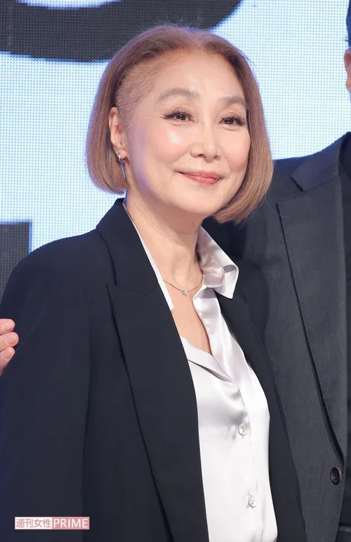 2023年11月1日 帰ってきたあぶない刑事制作発表会見の浅野温子 62歳