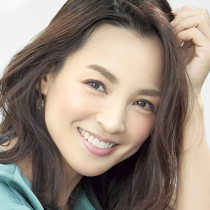 国仲涼子 2020年40歳 美STのメーク企画と嫉妬出演(40歳〜43歳)