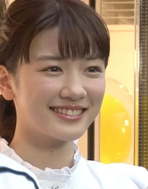2017年3月のSamantha Vegaと「ひるなかの流星」コラボレーションイベントの永野芽郁 17歳 ORICON映像