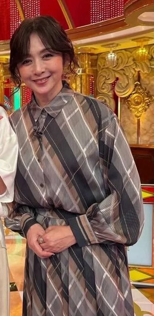 斉藤由貴 2026年10月・60歳 LOST10公式Instagram キリヌキ出演告知 右本人のみ