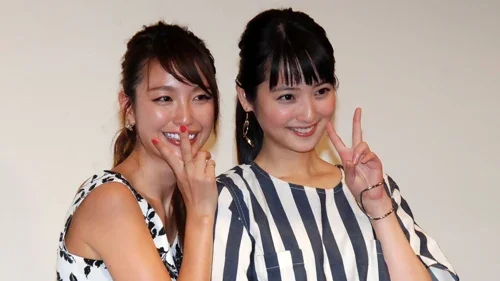 2015年2月19日27歳の佐々木希と木下優樹菜 さいはてにて試写会 ORICON