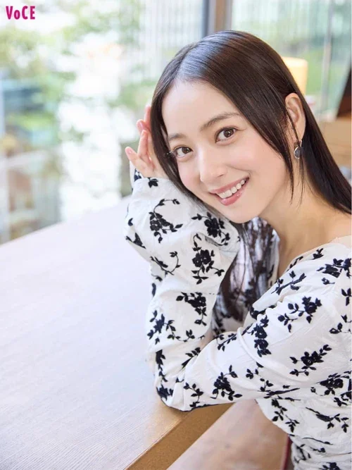 2026年10月38歳の佐々木希 VOCE取材の別カット