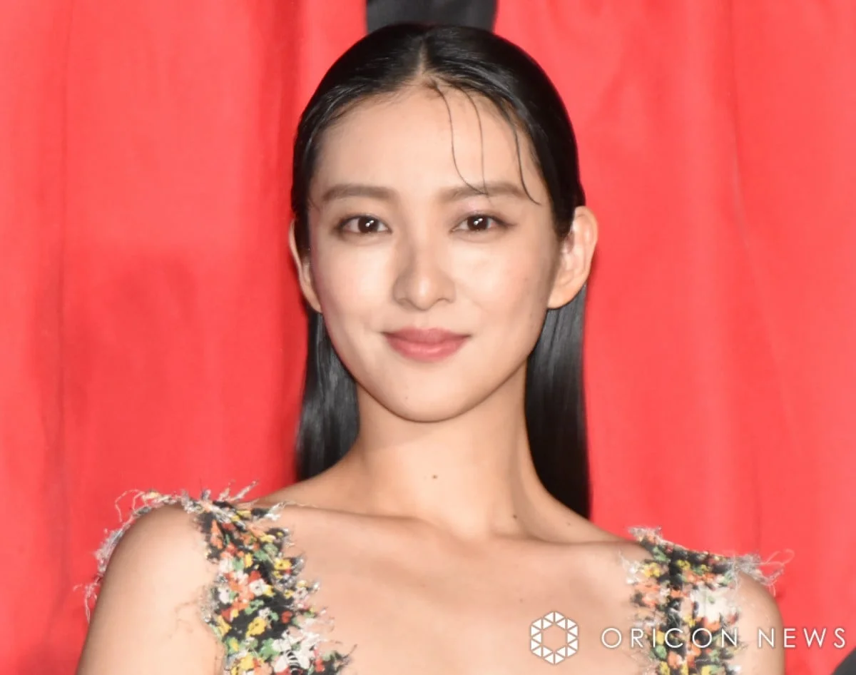 2026年の報道に掲載されたTAKAHIROの妻・武井咲